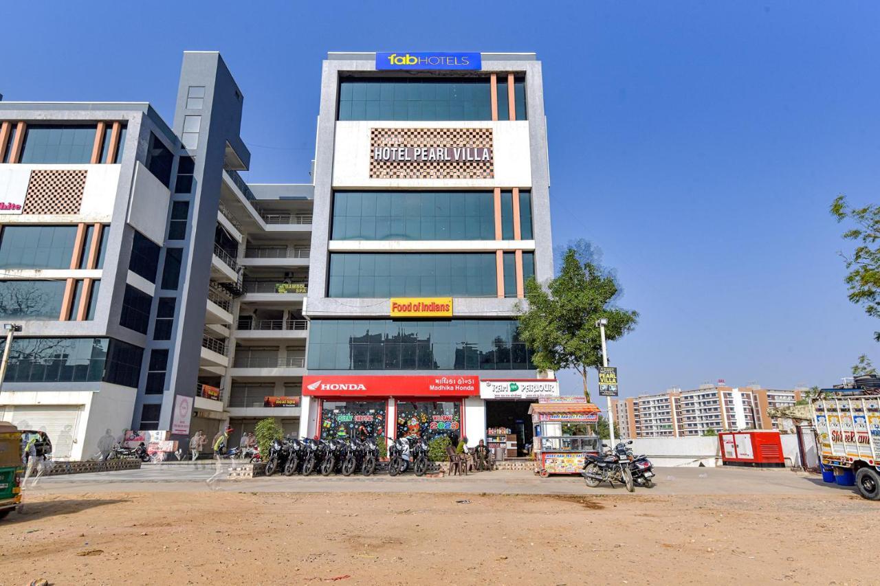Fabexpress Pearl Villa Ahmedabad Eksteriør billede