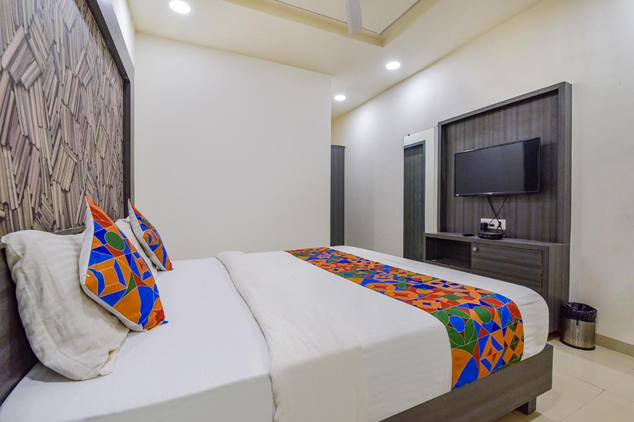 Fabexpress Pearl Villa Ahmedabad Eksteriør billede