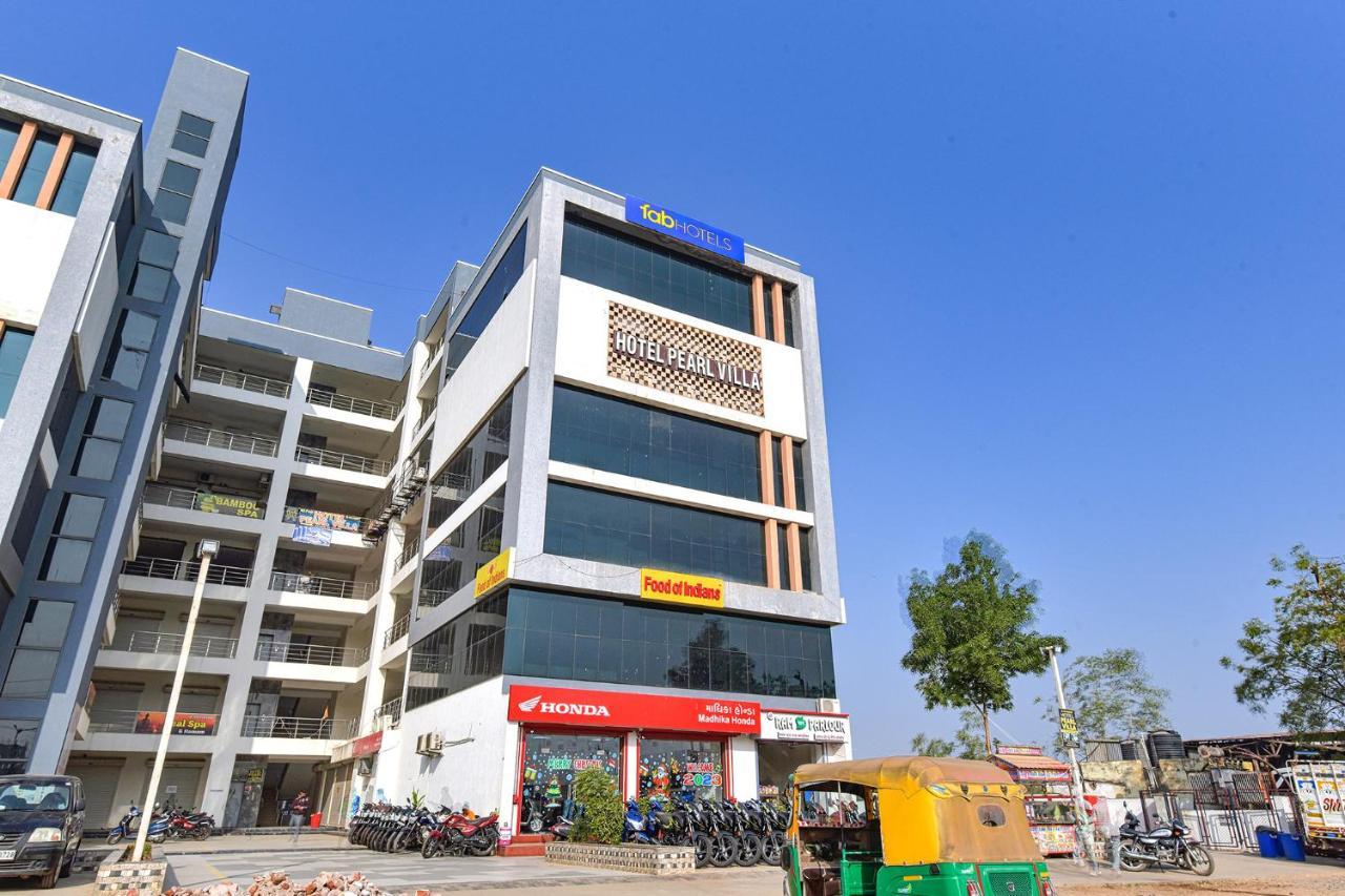 Fabexpress Pearl Villa Ahmedabad Eksteriør billede